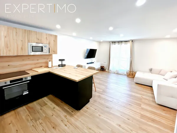 Bel appartement 2 pièces avec parking dans résidence de standing avec ascenseur 