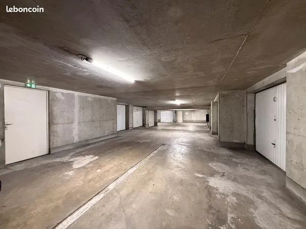 Parking - Garage Location Échirolles   45€