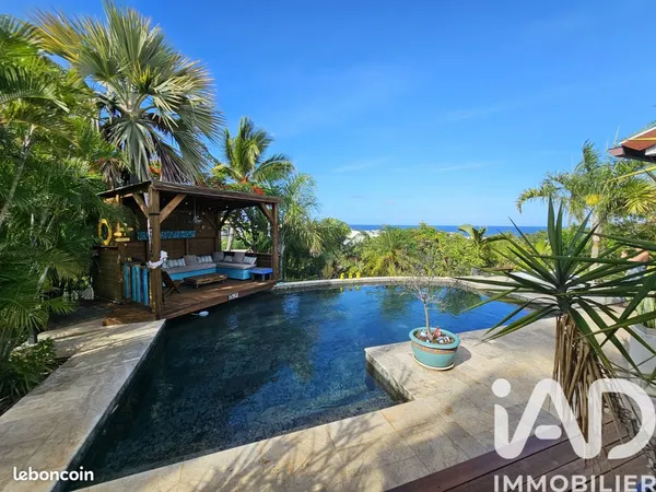 Villa 5 pièces 141 m² 