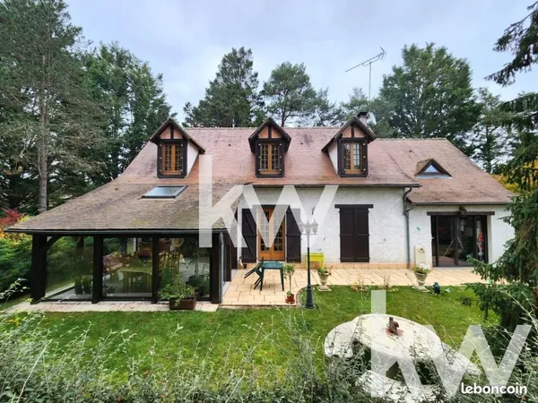 Maison 7 pièces 185 m² 