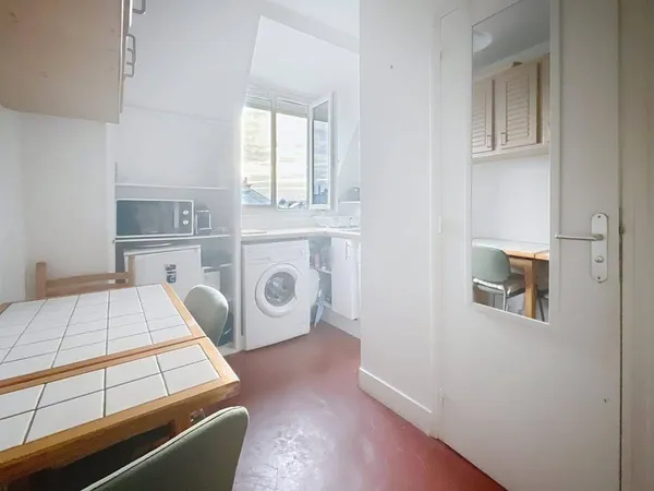 Appartement 1 pièce 8 m² 