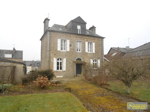 Maison 11 pièces 171 m² 
