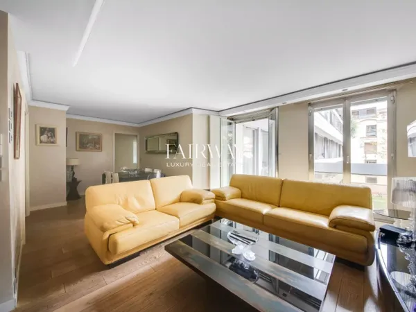 Appartement avec Balcon vue sur jardin ,, Paris 16e 