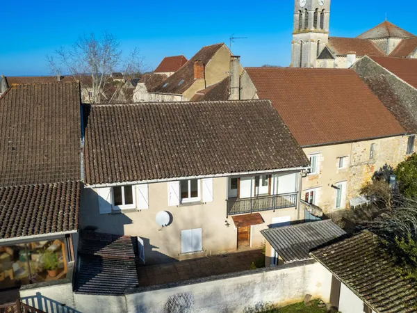 Maison de village avec 2 logements à Payrac 46350 