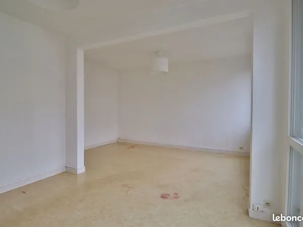 Appartement 4 pièces 77 m² 