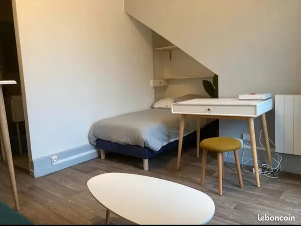 Studio meublé gare viotte 