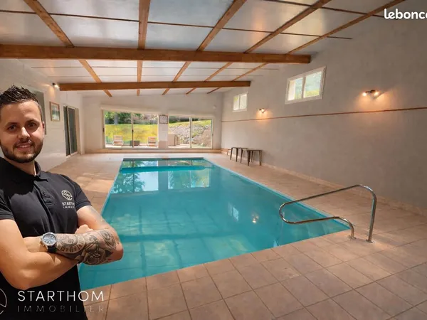 Propriété 5 pièces 210 m² 