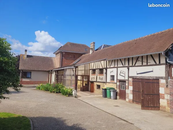 Maison 6 pièces 230 m² 