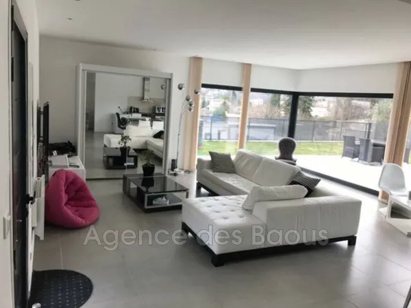 Villa 4 pièces 104 m² 