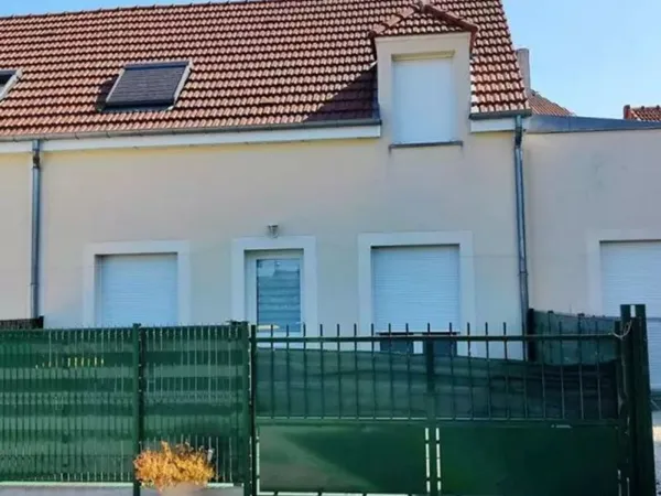 Maison de ville en très bon état