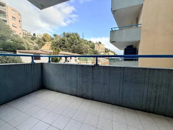 Studio 1 pièce 30 m² 