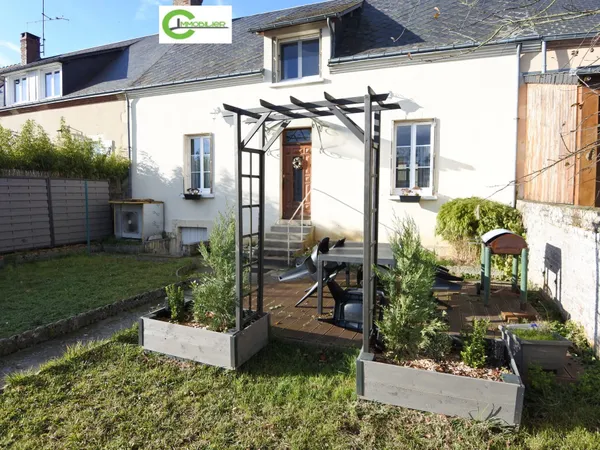 MAISON DE VILLAGE RECEMMENT RENOVEE DE 112 M2 