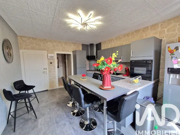Vente Maison/villa 8 pièces 