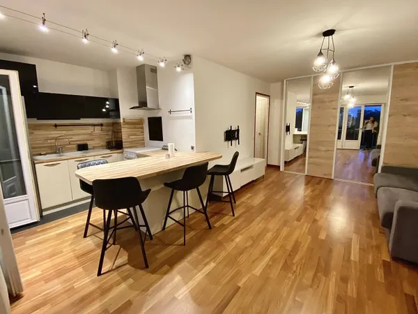 Studio 1 pièce 32 m² 