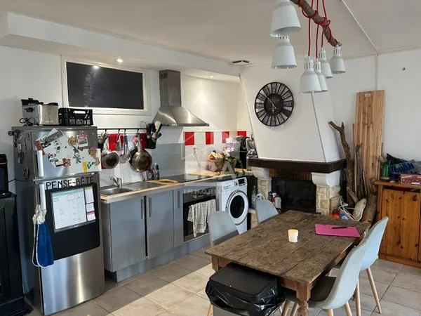 LOCATION PLAIN PIED 60M² 