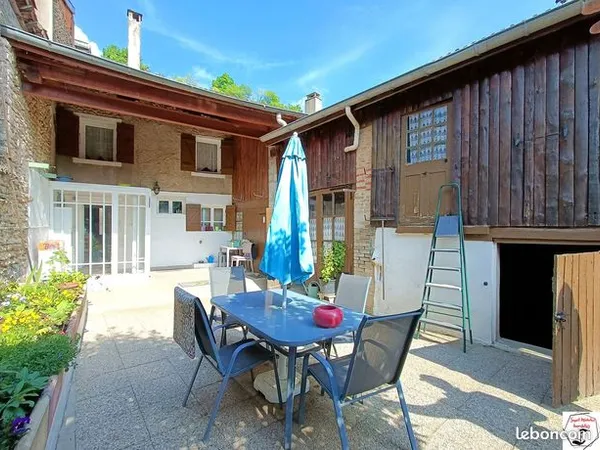 Maison 7 pièces 102 m² 