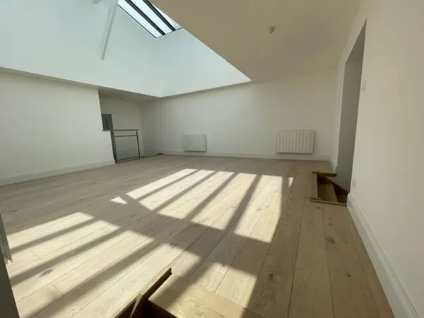Appartement 3 pièces 84 m² 