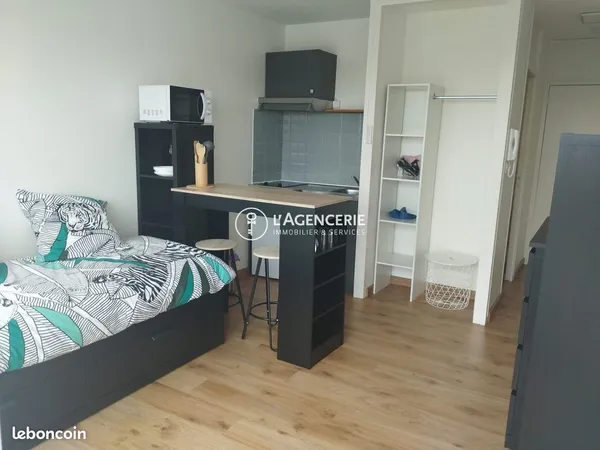 Studio 1 pièce 19 m² 