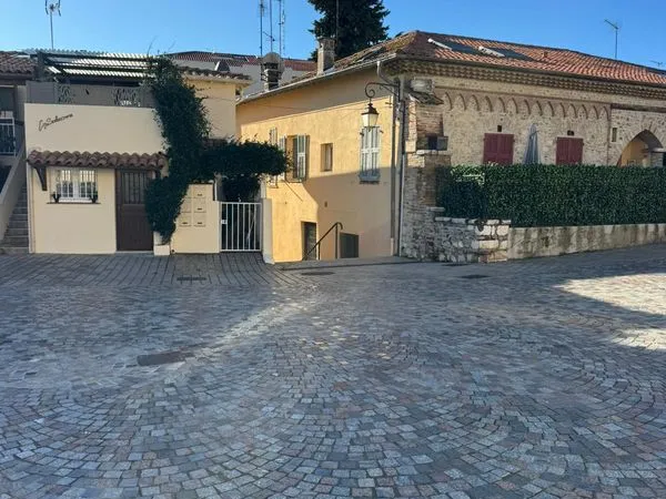 Studio à louer 