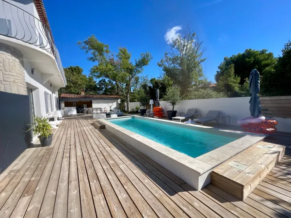 Vends grande maison familiale de charme, jardin piscine, 270m² 