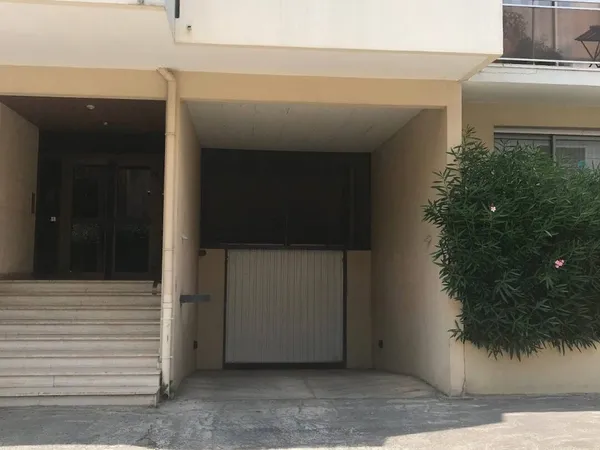 Parking 13 m² 