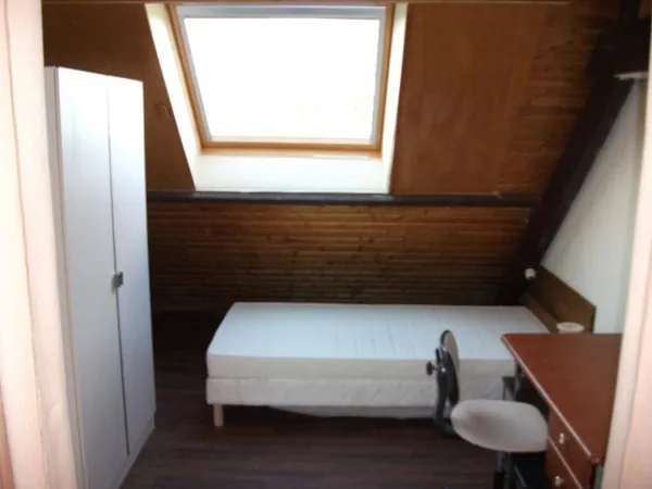 Studio 1 pièce 13 m² 