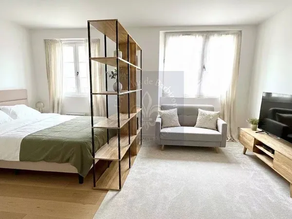 Studio 1 pièce 27 m² 