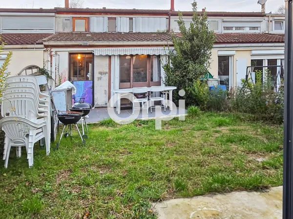 Maison À Vendre 4 pièces sur 118 m² de terrain 