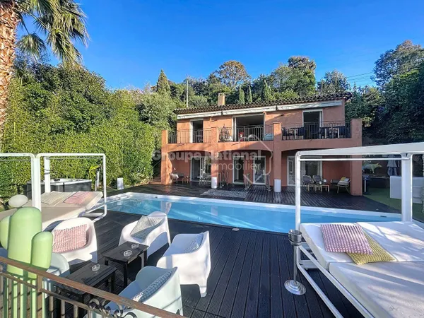 Villa 5 pièces 150 m² 