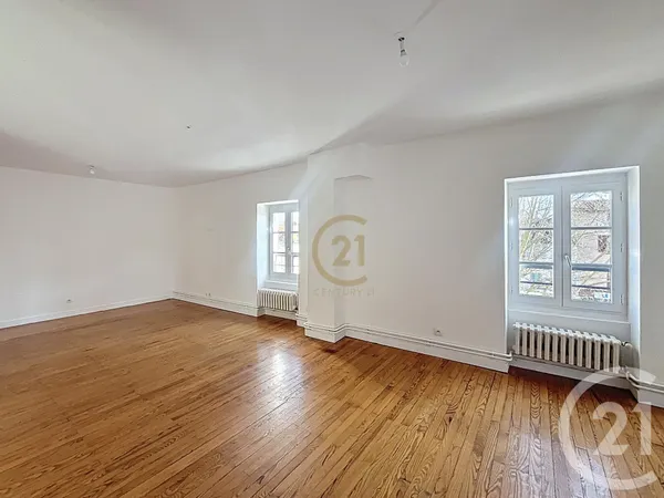 Appartement 6 pièces 140 m² 