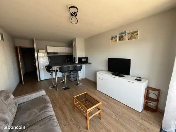 Studio 1 pièce 31 m² 