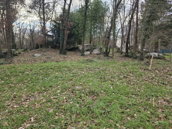 Terrain 2400 m² 
