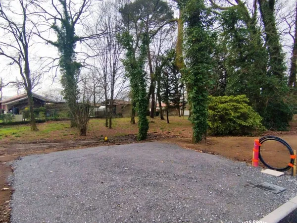 Terrain 657 m² 