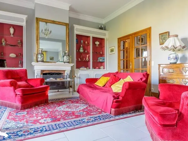 Maison de plain-pied 7 pièces 215 m² 