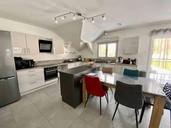 Appartement 3 pièces 80 m² 
