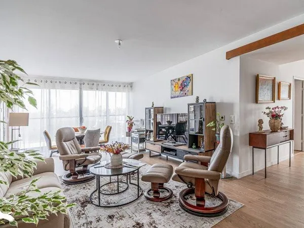 Appartement 5 pièces 104 m² 