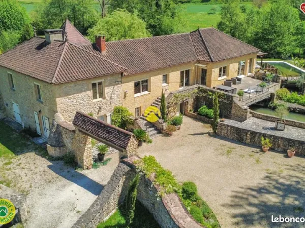 Moulin 8 pièces 231 m² 