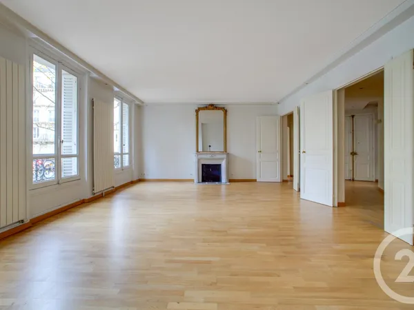 Appartement 6 pièces 152 m² 