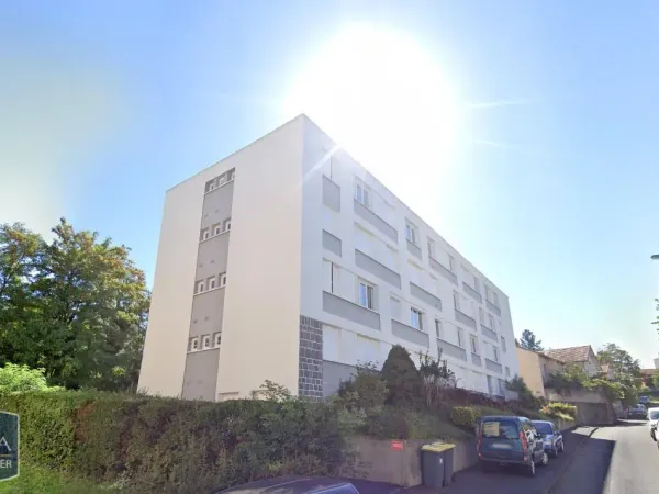 Studio 1 pièce 25 m² 