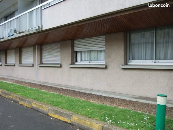 Loue studette a clichy 