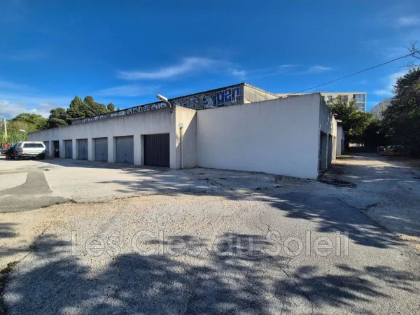 Parking - Garage Vente Toulon   763200€