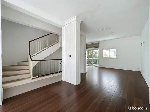Maison Triplex centre ville 