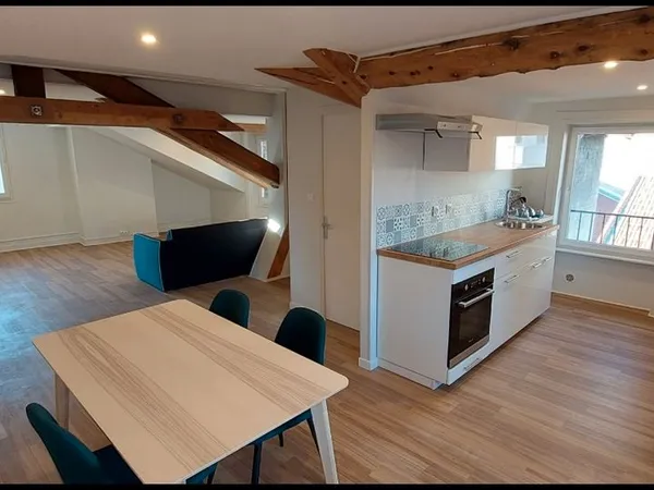 T2 moderne 60 m² (80 m² Carrez) 