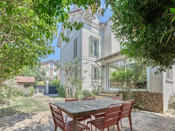 Maison 6 pièces 173 m² 