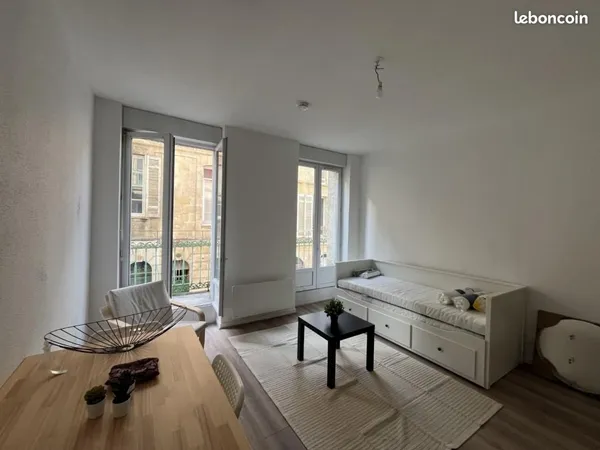 Studio 2 pièces 20 m² 