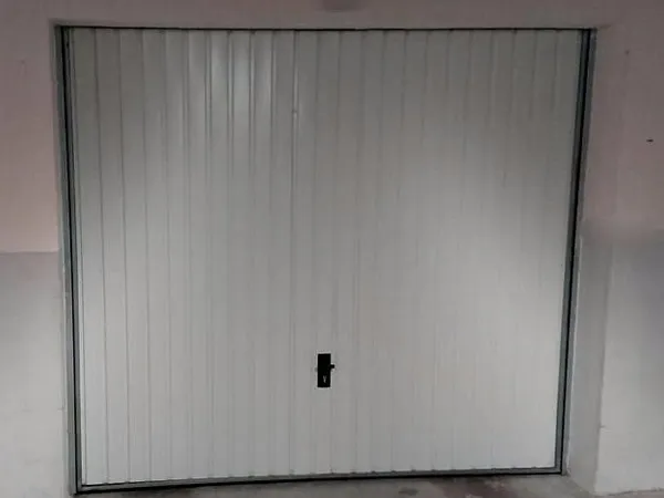 Parking fermé dans résidence 