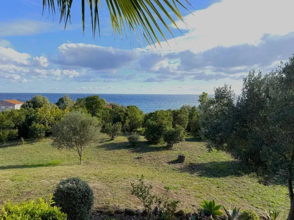 Maison 7 pièces 106 m² 