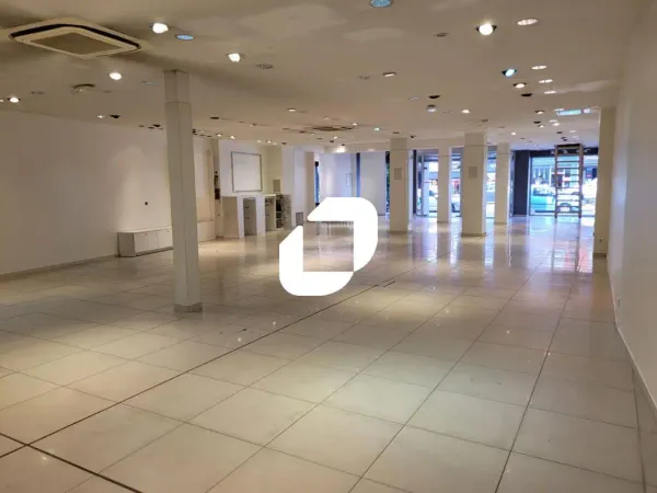 Location Commerce Lens 62300 
