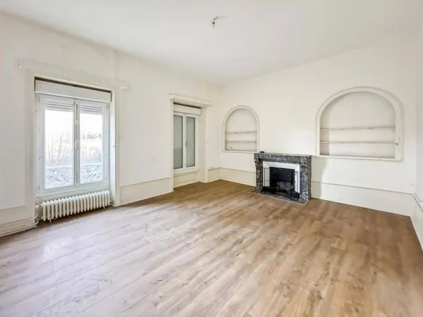 Maison 20 pièces 316 m² 