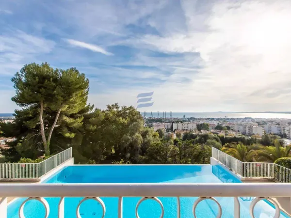 Appartement 3 pièces 69 m² 
